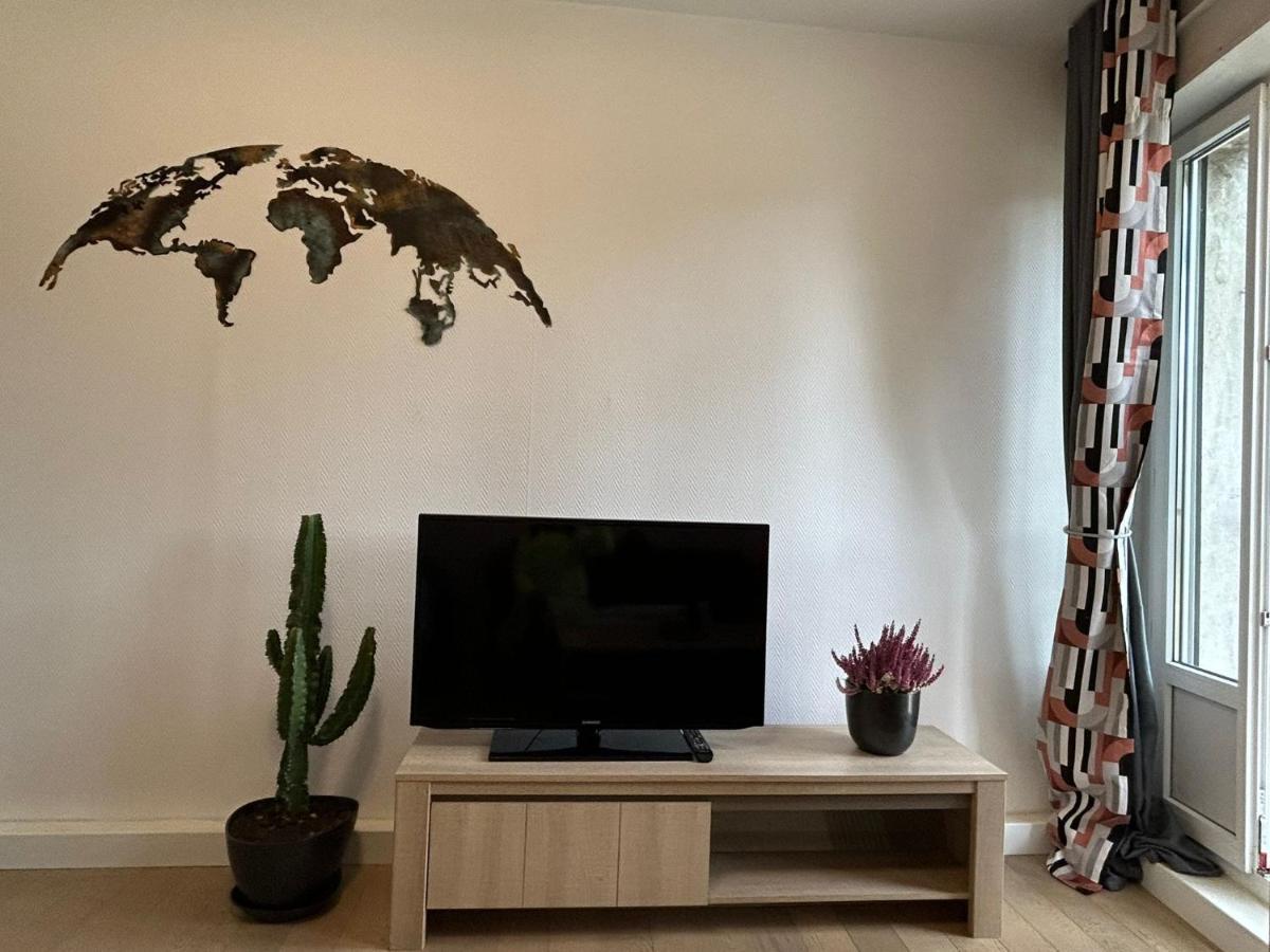 Appartement Jolie Vue Wifi Besancon Exterior photo